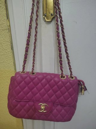 Borsa Chanel Rosa Trapuntata con Catena Dorata