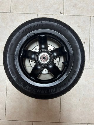 Rueda Delantera Piaggio Zip Michelin City Grip 2