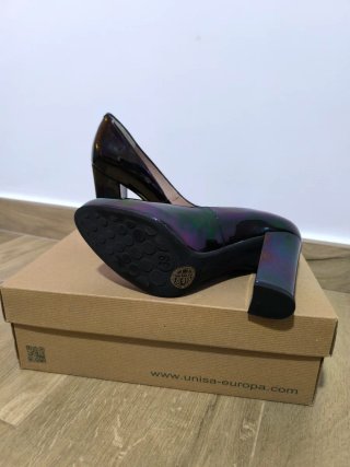 Tacones Unisa talla 38 brillantes
