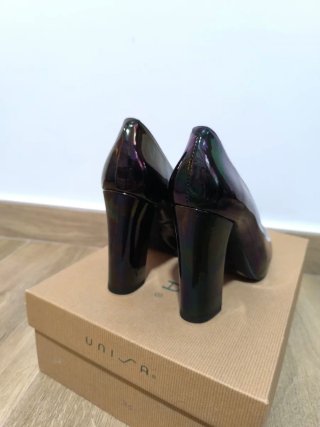 Tacones Unisa talla 38 brillantes
