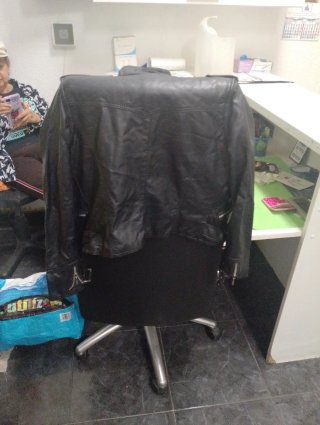 Chaqueta de piel negra S