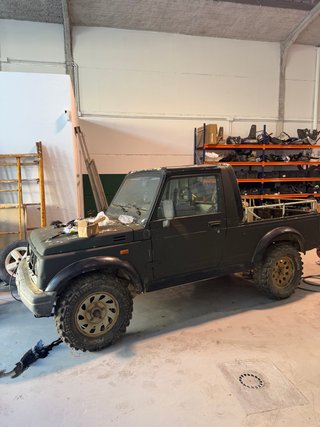 Suzuki Samurai pickup