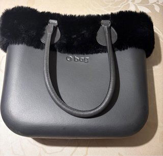 Bolso O Bag Gris con Borde Intercambiable