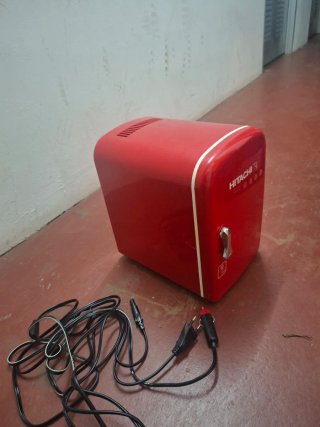 Nevera portátil eléctrica Hitachi