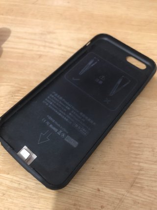 Custodia con batteria per iPhone