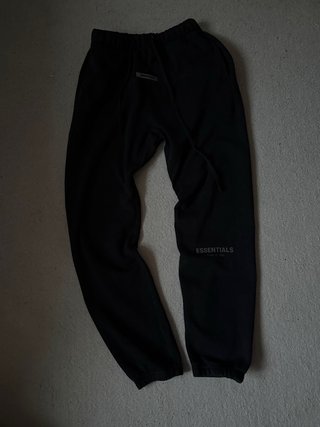 Pantalones Essentials Negros