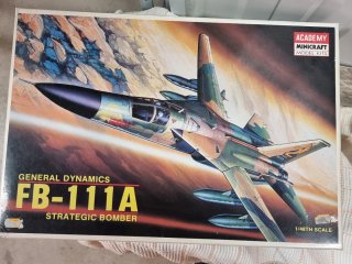 Maqueta Academy Minicraft FB-111A
