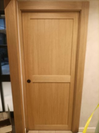 Puerta corredera de madera