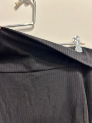 Top Mango Negro Escote Hombros Manga Larga