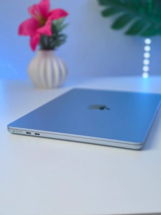 Macbook Air M4 100%