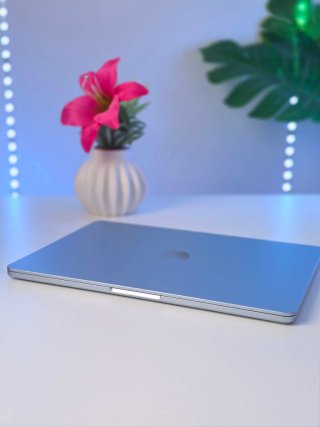 Macbook Air M4 100%
