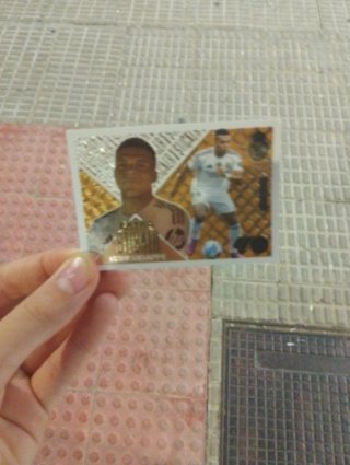 Cromo de Mbappé Edición Oro!! Vivo en Talavera