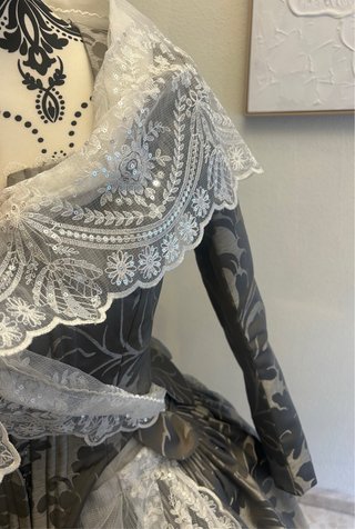 Vestido de Fallera Damasco Gris