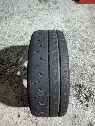 Neumático Slick Kumho 15”