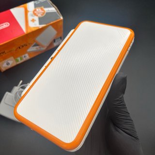 New Nintendo 2DS XL Bianco e Arancione con Scatola