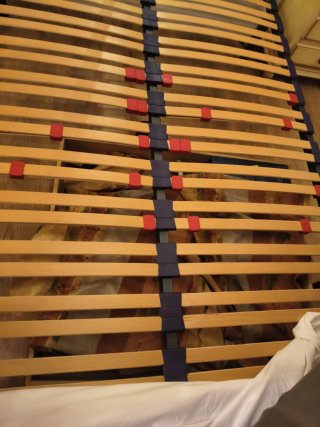 Somier de tablas 1.35x1.90 con patas