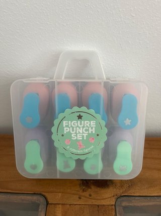 8 Figure Punch Set