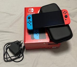 Nintendo Switch OLED + accesorios