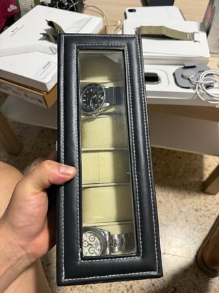 Relojera para 5 relojes