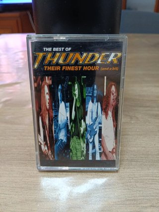 Cinta Cassette THUNDER - Their Finest Hour