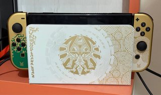 Nintendo Switch OLED Zelda Tears Kingdom
