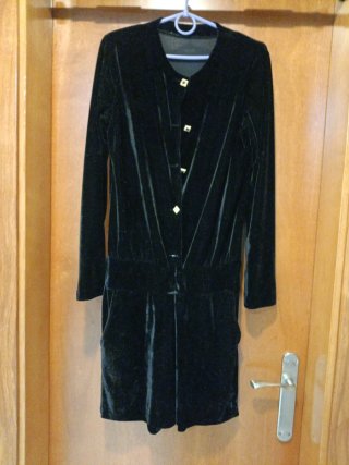 Mono de Terciopelo Negro