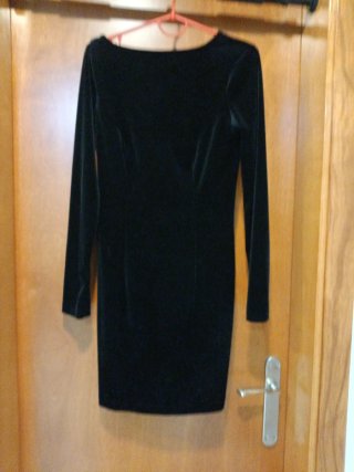 Vestido negro de terciopelo