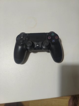 Consola PS4 Sony Negra + Mando