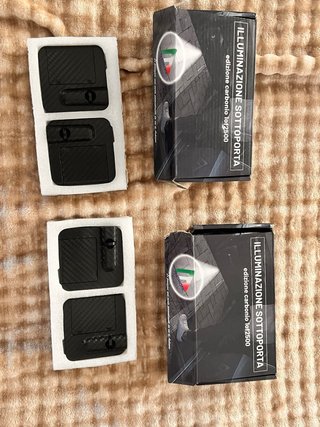Proiettori LED Logo Mercedes Carbonio