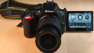 Nikon D5600 + 18-55 VR · solo 5.865 disparos