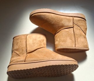 Botines beige de ante con forro interior
