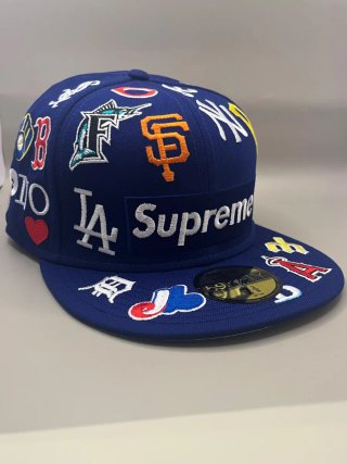 Gorra New Era 7 3/8 59FIFTY Supreme MLB All Over