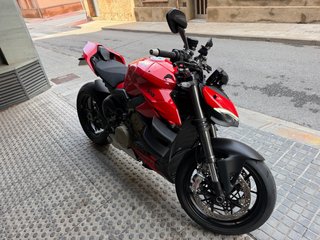 Ducati Streetfighter V4