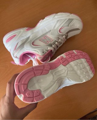 Zapatillas New Balance Mujer Rosa y Gris