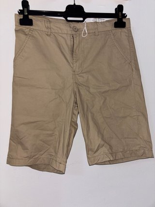 Pantalón corto beige
