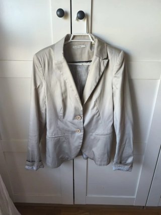 Chaqueta Stradivarius Beige Talla M