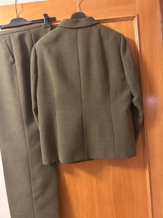 Traje pantalón mujer SINTESIS  verde 48 NUEVO