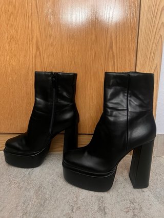 Botines Negros con Plataforma