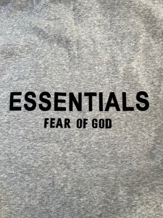 Sudadera Essentials Fear of God Gris
