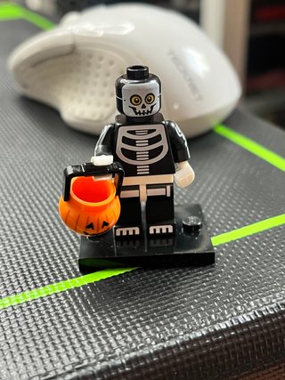 Minifigura LEGO Hombre Esqueleto Serie 14