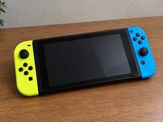 Nintendo Switch Azul y Amarillo