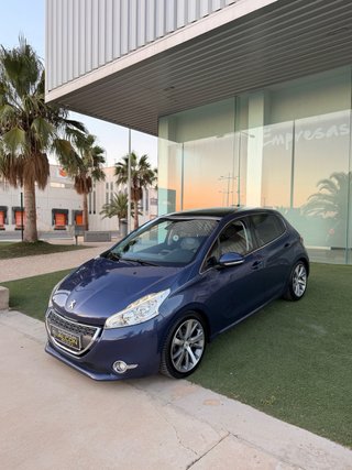 Peugeot 208 2014