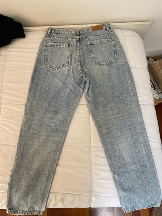 Pantalón Mom Stradivarius