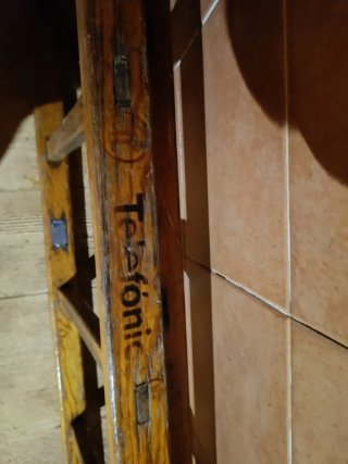 Escalera de Madera de Dos Tramos