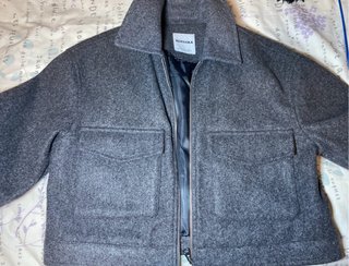 Chaqueta gris Bershka