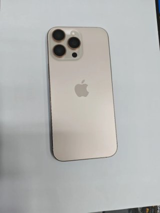 iPhone 16 Pro Max Dorado