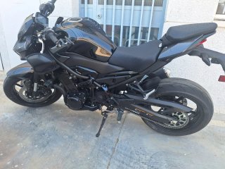 Kawasaki Z900 A2 Negra