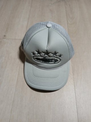 Gorra Corteiz Mesh Negra y Gris