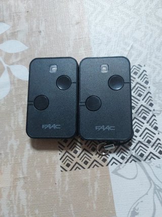 2 Mandos FAAC para Puerta