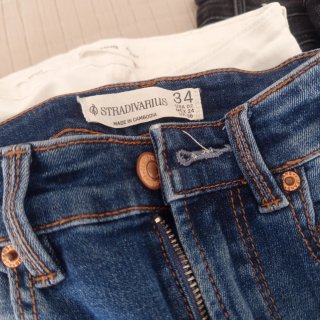 Pantalón vaquero pitillo azul